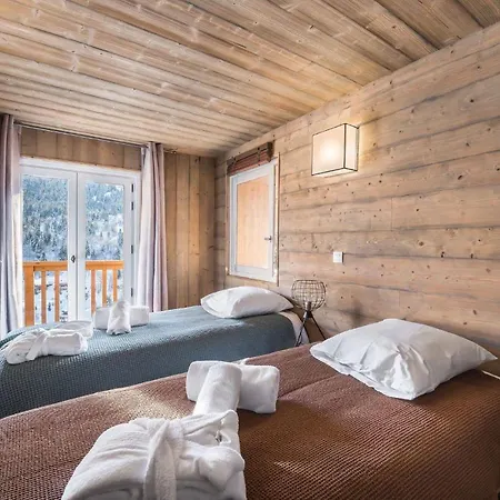 Located In A Quiet Area But In Near Walking Distance To The Center Schönried