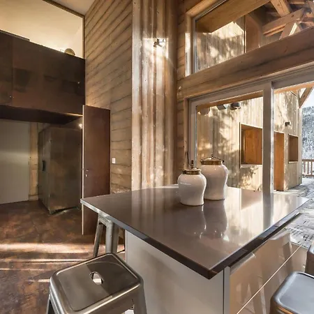 Located In A Quiet Area But In Near Walking Distance To The Center Panzió *